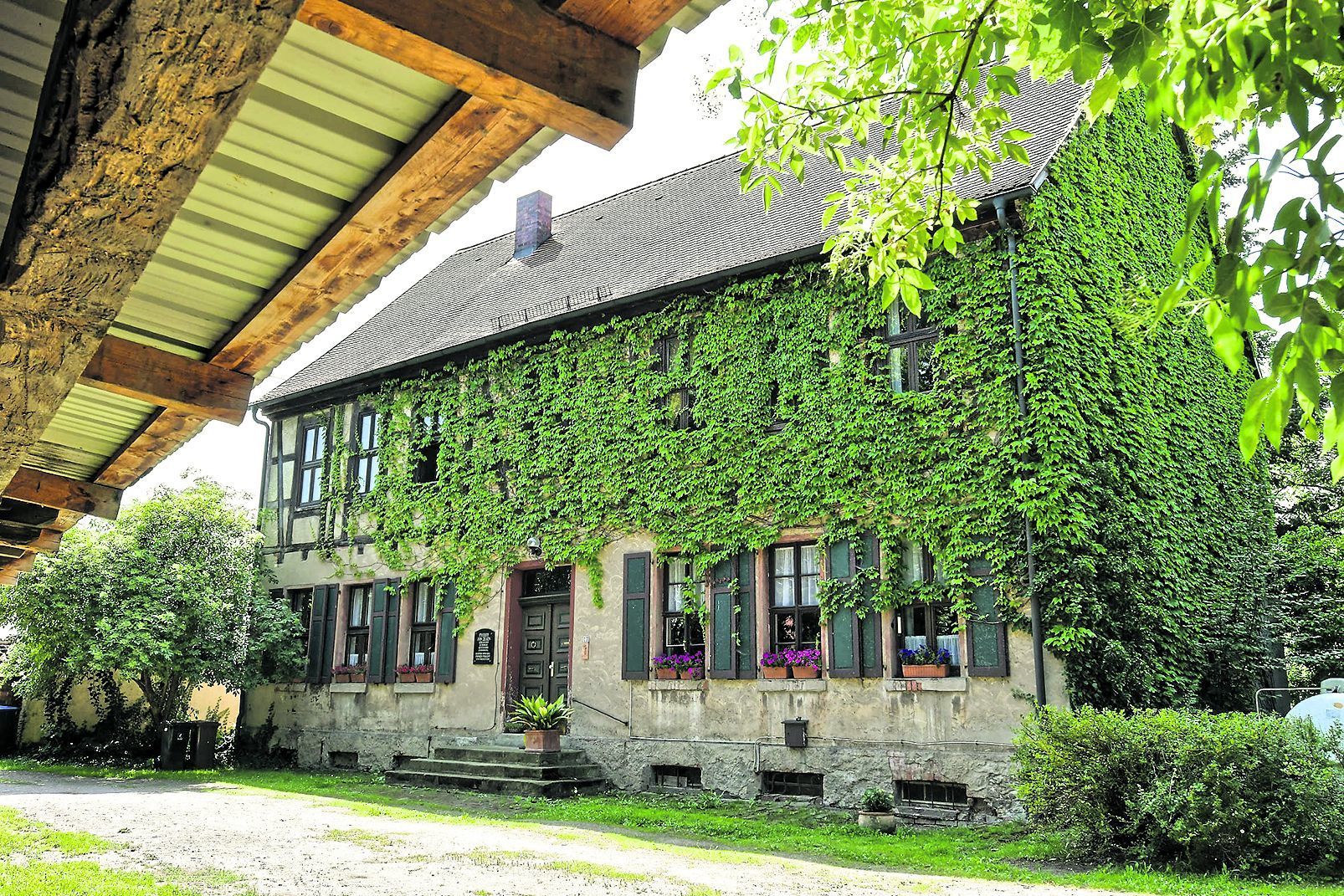Das Geburtshaus: Anders als die Kirche ist das Pfarrhaus in Priorau, wo Philipp von Zesen 1619 zur Welt kam, erhalten geblieben.