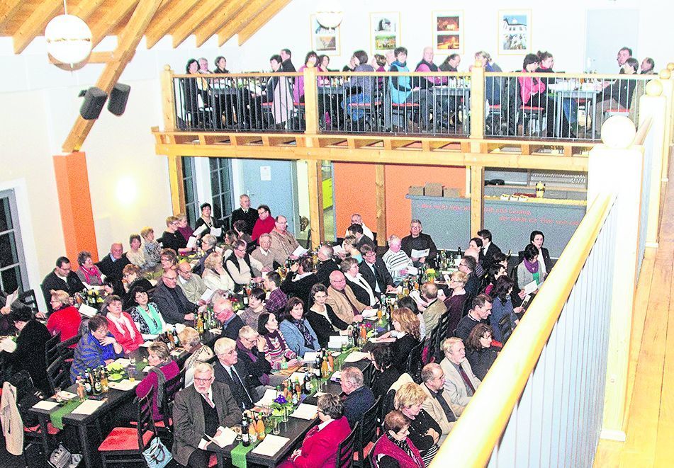 Bis auf den letzten Platz besetzt war die »Neue Scheune« in Posterstein beim Besuch der Landesbischöfin.