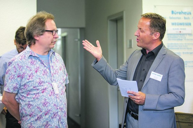 Steffen Wolf wirkt seit 20 Jahren im Hintergrund und sorgt dafür, dass Texte und Bilder in der Zeitung arrangiert werden. 
Er ist verantwortlich für das Erscheinungsbild der Kirchen­zeitung.