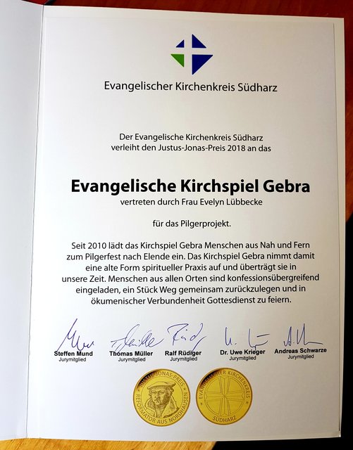 Die Urkunde für die Preisträger des 1. Justus-Jonas-Preises im Kirchenkreis Südharz | Foto: Regina Englert