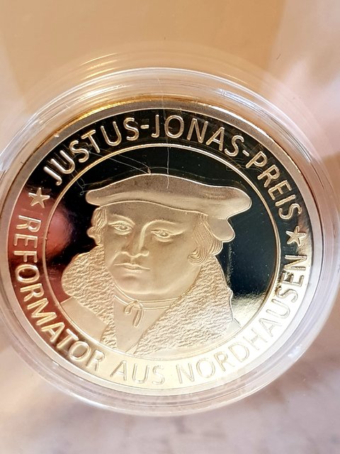 Der Justus-Jonas-Preis des Kirchenkreises Südharz | Foto: Regina Englert