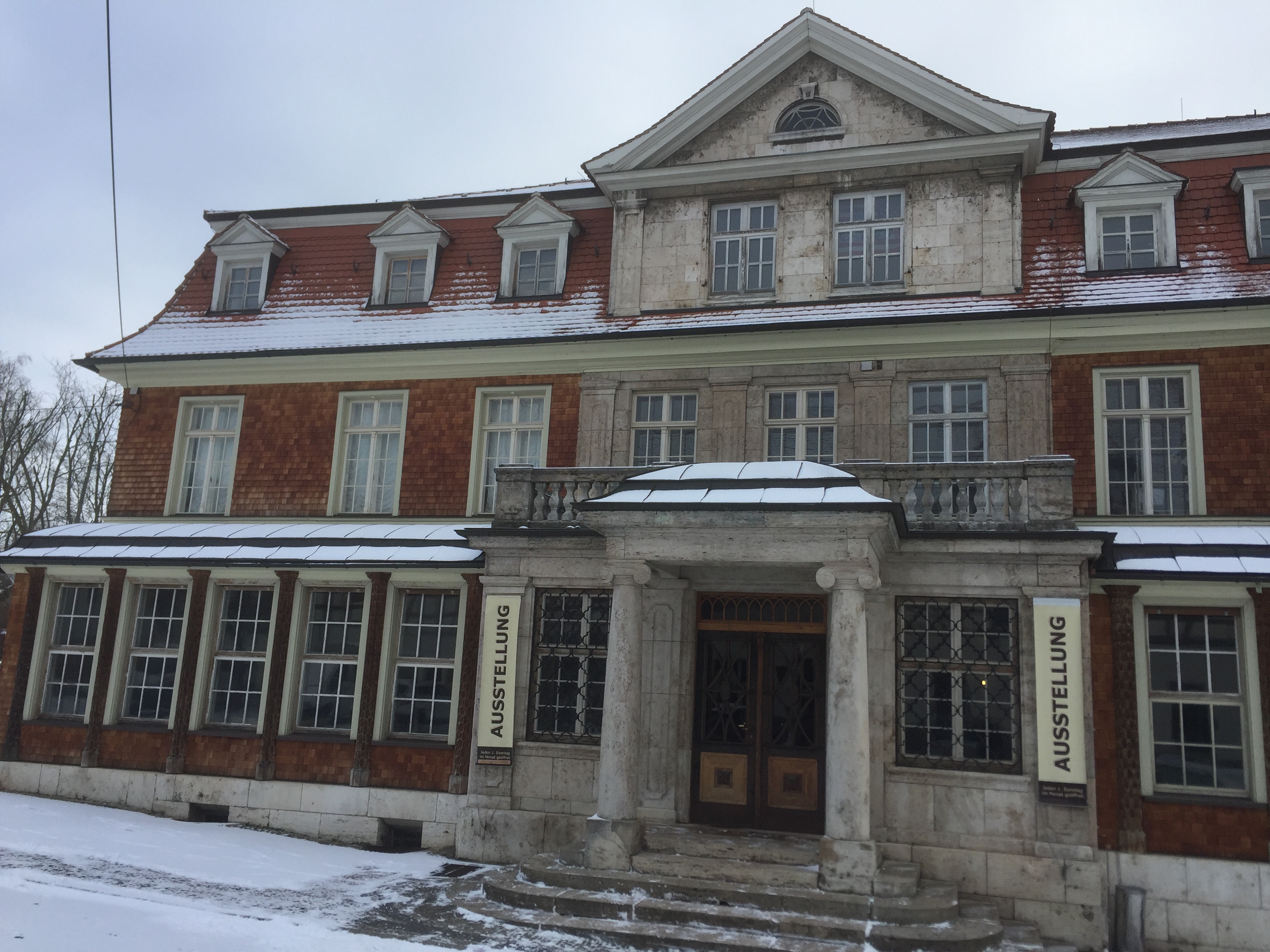 Das Herrenhaus in Holzdorf, Tagungsort der Klausur