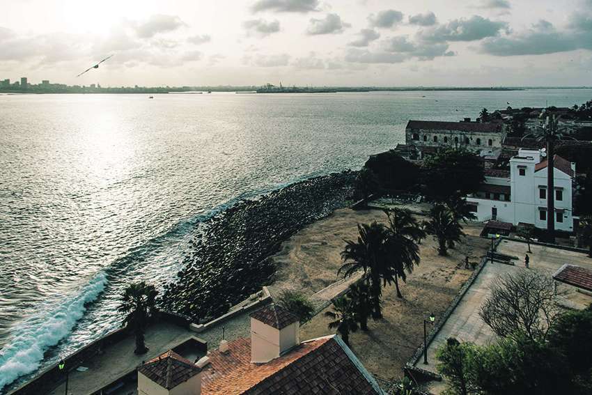 Traumhafter Strand im Entwicklungsland: Der Ausbau des Tourismus wird im Senegal vor allem durch mangelnde Infrastruktur und administrative Hürden blockiert, obwohl er der zweitwichtigste Devisenbringer ist.