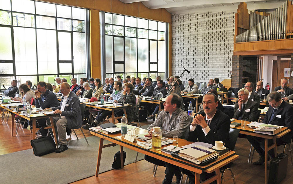 Plenum der Landessynode in der Anhaltischen Diakonissenanstalt Dessau. Foto: Killyen