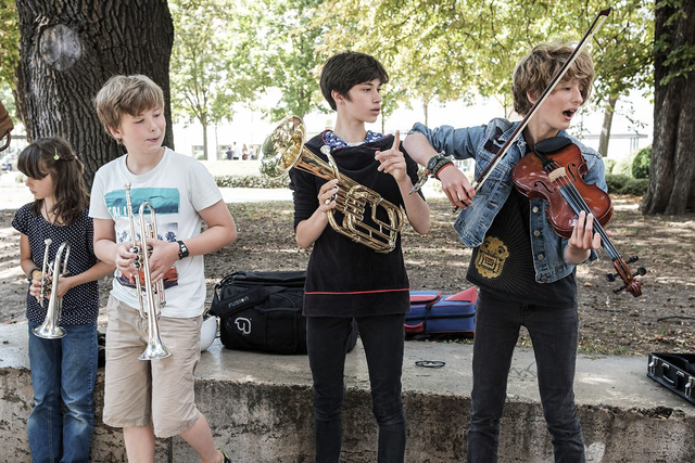 Die Jugendklezmerband sucht in diesem Jahr wieder nach Teilnehmern. Ob Oboe, Geige oder Klarinette – alle Instrumente sind in diesem Workshop willkommen, der im Rahmen der Festival-Woche veranstaltet wird.