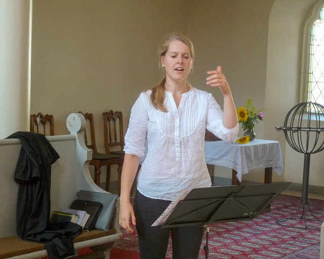 Bein Dirigieren des Posaunenchores | Foto: Jörg Bachmann