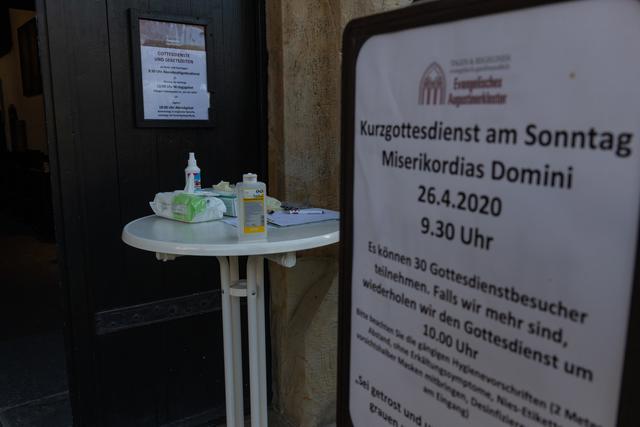 Strenge Hygienemaßnahmen sind zum Infektionsschutz einzuhalten.