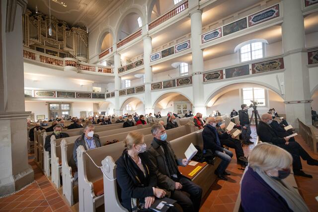 Blick in die Georgenkirche.  | Foto: Paul-Philipp Braun 