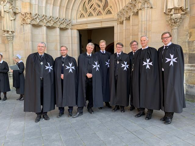 Die neuen Ehrenritter und Ehrenkreuzträger  | Foto: Willi Wild 