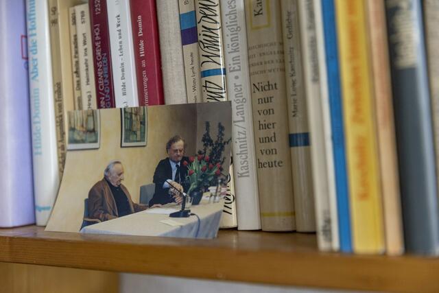 Alte Bekannte: Friedrich Schorlemmer und Egon Bahr (links) auf einer Fotografie. | Foto: Paul-Philipp Braun 