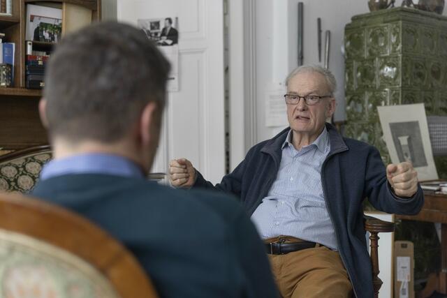 Noch immer im Gespräch: Auch wenn er leiser wird, hat Friedrich Schorlemmer hat noch immer viel zu sagen. | Foto: Paul-Philipp Braun 