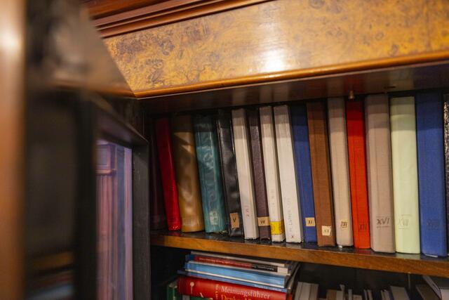 Dutzende Tagebücher hat Friedrich Schorlemmer im Laufe der Zeit gesichert. | Foto: Paul-Philipp Braun 