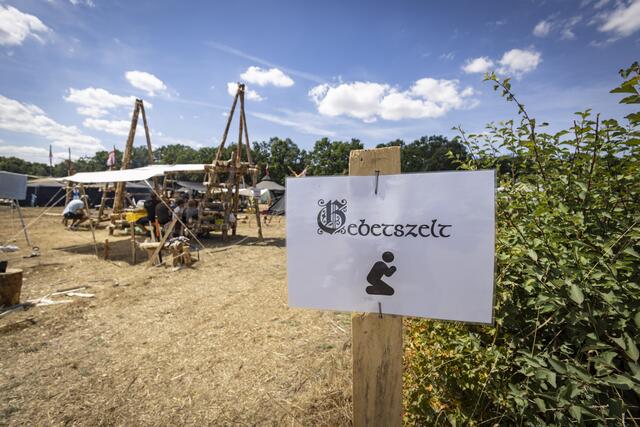 Auch gibt es Raum zum Beten. | Foto: Paul-Philipp Braun 