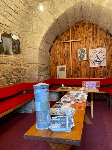 Das "Rote Loch", der frühere Versammlungsraum von "Gewaltlos leben". | Foto: Sabine Bujack