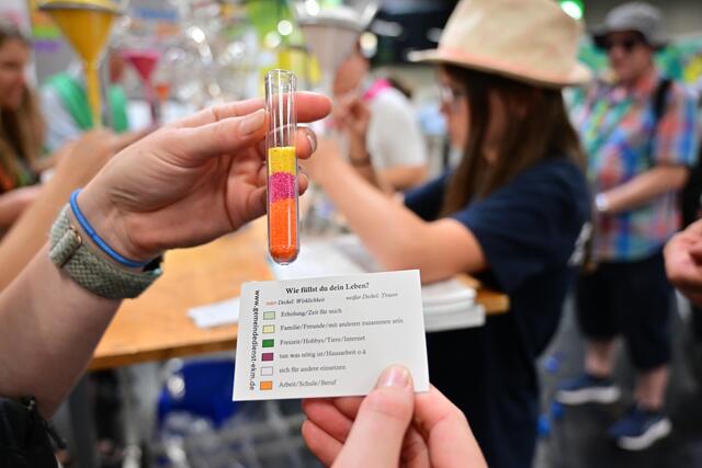 "Labor" beim Markt der Möglichkeiten | Foto:  epd-bild/Thomas Lohnes