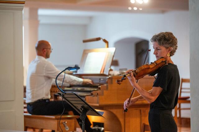 Johannes und Katharina Kleinjung sorgten für das musikalische Rahmenprogramm. | Foto: Maik Schuck