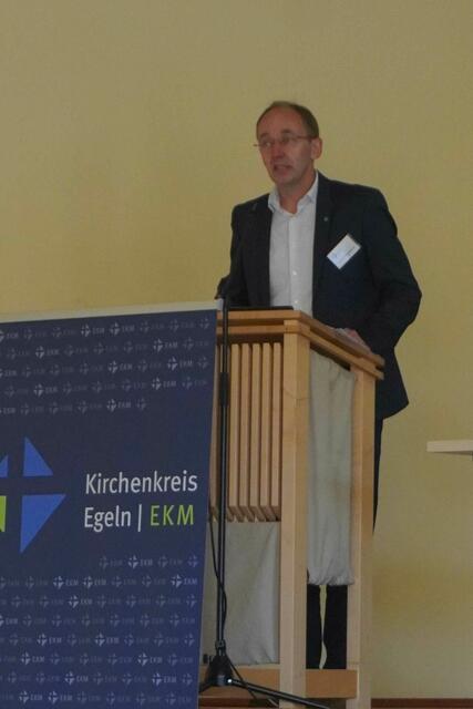 Ekkart Grundmann, Leiter des Kreiskirchenamts Harz-Börde, gab Auskunft zur Jahresrechnung 2022. | Foto: Krichenkreis Egeln