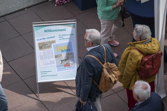 Jubiläumsabo gefällig? 61 wöchentliche Ausgaben gibt es im Jubiläumsjahr zum Preis von 51. 
 | Foto: Maik Schuck