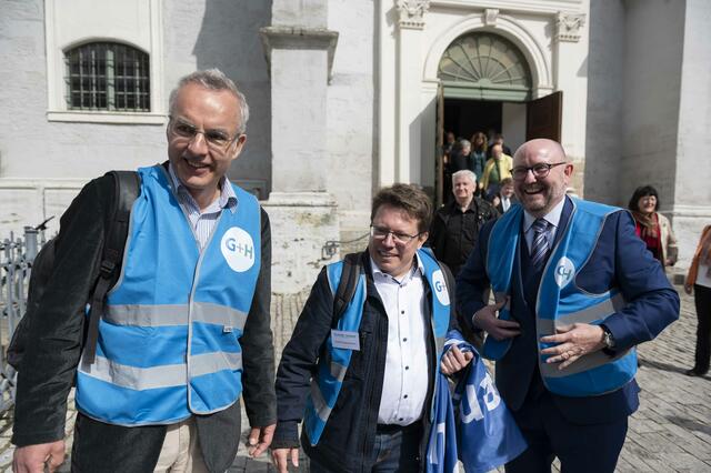 Die drei Blauwesten: (v.l.) Göran Westphal, André Poppowitsch und Michael Schneider, GKR Vorsitzender in Weimar | Foto: Maik Schuck