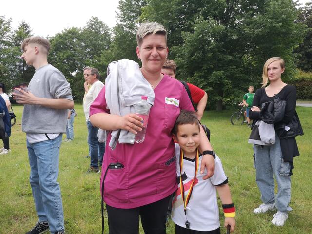Sabine Klaus mit ihrem Sohn Dave | Foto: Beatrix Heinrichs