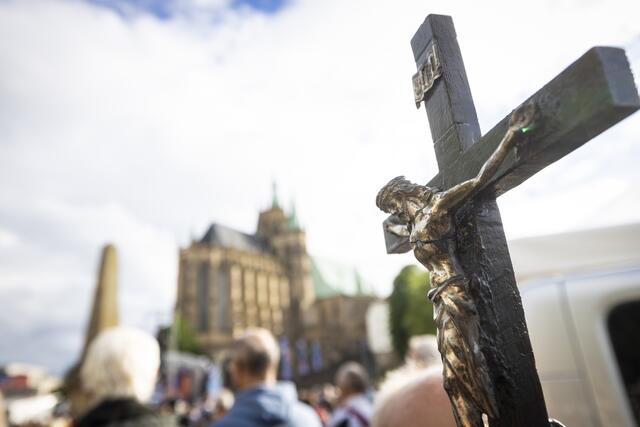 Eröffnungsgottesdienst des Katholikentags auf dem Domplatz in Erfurt am 29. Mai | Foto: Foto: epd-bild/Paul-Philipp Braun