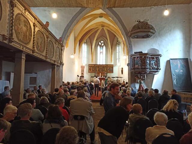 Volles Haus zum Festkonzert am Sonntag Abend, den 2.6.24