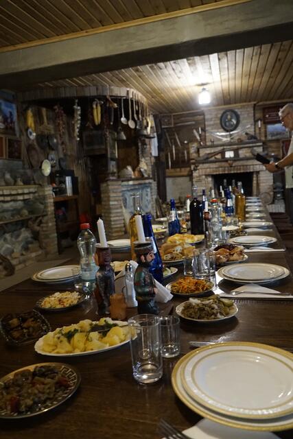 Tafeln auf Georgisch | Foto: André Poppowitsch