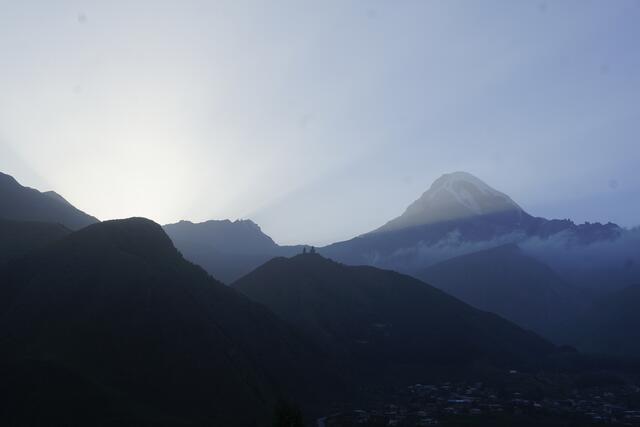 Abendstimmung am Kazbek (5045m) | Foto: André Poppowitsch