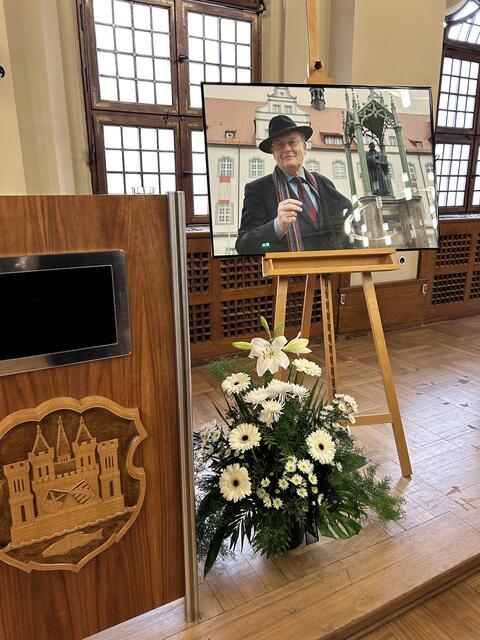 Der 1944 im brandenburgischen Wittenberge geborene Friedrich Schorlemmer gehörte zu den Gründern der DDR-Friedensbewegung und engagierte sich vor allem in der Wendezeit 1989/90 gegen die SED-Diktatur. Der evangelische Pfarrer war Mitbegründer der Partei Demokratischer Aufbruch (DA), wechselte aber noch 1990 in die SPD. 

 | Foto: Willi Wild