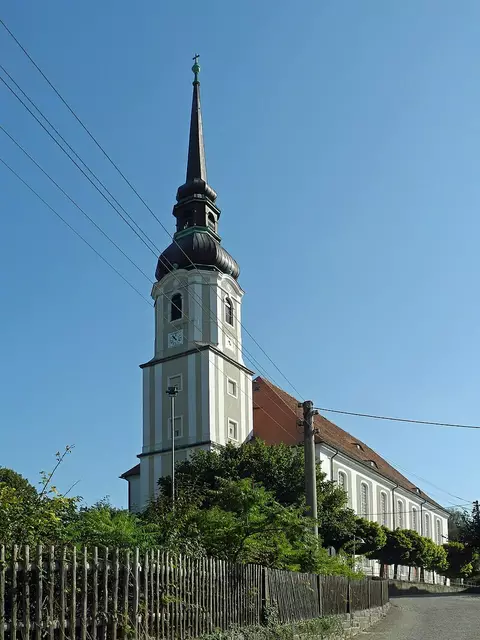 Kirche Cunewalde | Foto: SchiDD, CC BY-SA 4.0, https://commons.wikimedia.org/w/index.php?curid=94381275
