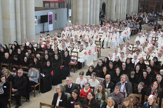 Volles Haus: Rund 600 Ordensmitglieder und Angehörige kamen im Magdeburger Dom zusammen. | Foto: Oliver Gierens