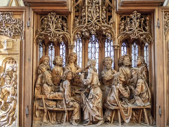 Der Altar von Tilmann Riemenschneider in der Jakobskirche in Rothenburg o. d.T. | Foto: Sérgio Nogueira – stock.adobe.com