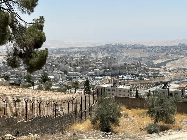 Die jüdischen Siedler breiten sich immer weiter im Westjordanland aus, wie hier, östlich von Jerusalem, und versuchen, die Palästinenser zu verdrängen und zu vertreiben.  | Foto: Willi Wild 