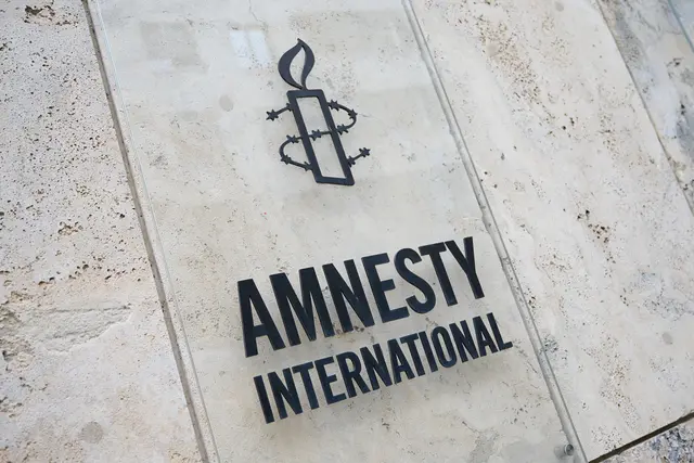 Amnesty International - hier die Deutschland-Zentrale in Berlin - tritt weltweit für Menschenrechte ein. Die Organisation wird jedoch auch kritisiert, unter anderem wegen ihrer befürwortenden Haltung zu Abtreibungen. | Foto: epd-Bild/Christian Ditsch