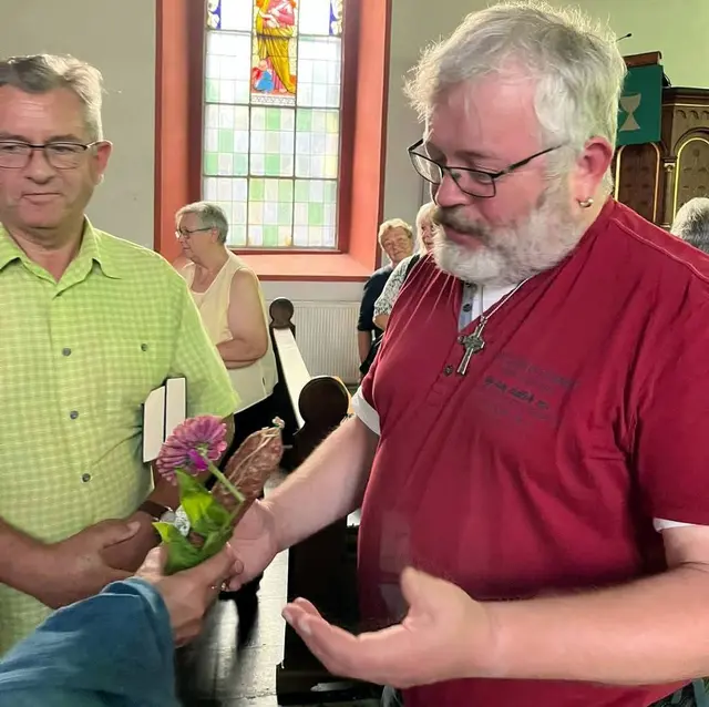 Eine Überraschungsandacht und viel mehr, erwartete Pfarrer Peter Michael Schmudde zum 10-jährigen Dienstjubiläum in Worbis. | Foto: Dr. Harald Schmidt