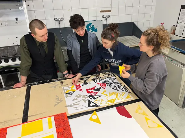 Studenten bei der Arbeit am Kunstprjekt "Fast Perfekt" | Foto: Bauhaus-Universität Weimar