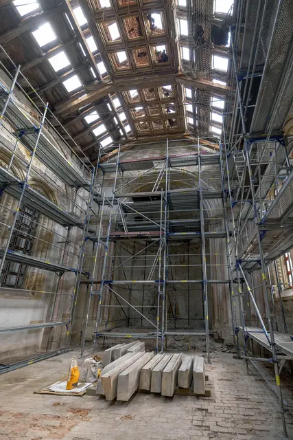 Schlosskapelle: Von der Einsturzsicherung (Foto von 2022) bis zur Fertigstellung der Arbeiten vergingen Jahre. | Foto: epd-bild/Paul-Philipp Braun