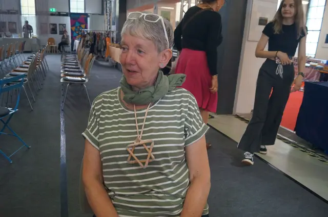 z. B. diesen Davidstern für Ihre Mutti Gerlinde. Er ist aus ikea-Bleistiften gefertigt.