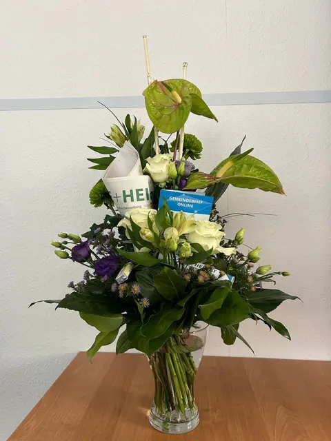 Herzlich willkommen Barbara Füten. Das Aufgabengebiet der Finanzdezernentin umfasst auch die Vertretung der EKM in der Gesellschafterversammlung des Wartburg Verlages zu dem „Glaube+Heimat“ sowie das Gemeindebriefportal gehören.  | Foto: Willi Wild