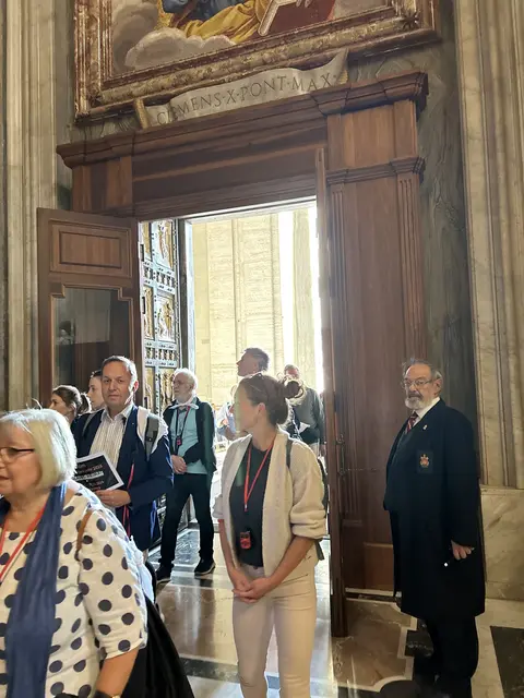 Durch die Pforte  | Foto: Nunzia Zagaria