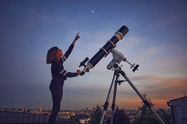 "Das Reich Gottes kommt nicht mit äußeren Zeichen; man wird auch nicht sagen: Siehe, hier!, oder: Da! Denn sehet, das Reich Gottes ist mitten unter euch." (Lukas 17, Verse 20 und 21) | Foto: Foto: astrosystem – stock.adobe.com