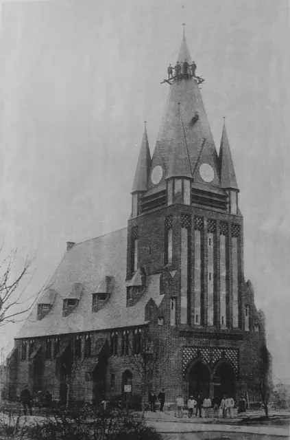 Diese historische Aufnahme stamm aus der Zeit der einweihung vor 120 Jahren. | Foto: Kirchengemeinde Stendal Röxe
