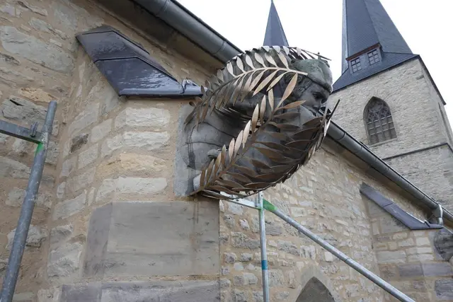 Ölzweig-Verhüllung | Foto: Thomas Leu