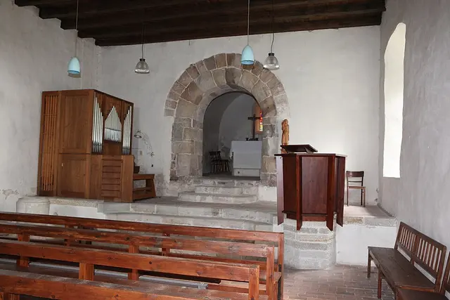 Orgelpositiv, Altar, Kanzel
 | Foto: Störfix, CC BY-SA 3.0 de, https://commons.wikimedia.org/w/index.php?curid=35463733