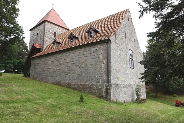 Das Gotteshaus von der anderen Seite | Foto: Tilman2007, CC BY-SA 3.0, https://commons.wikimedia.org/w/index.php?curid=16809080