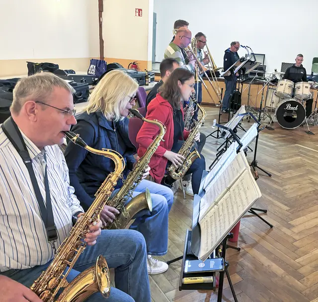 Donnerstags proben die Instrumentengruppen. | Foto: Uwe Kraus