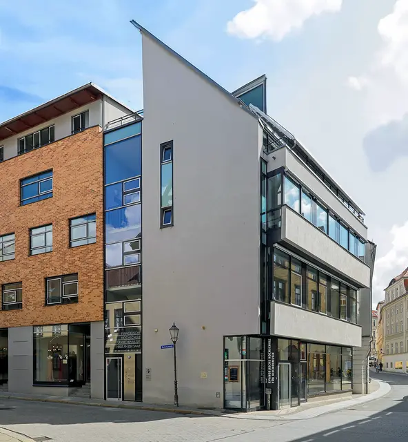 Seit 2001 hat die Evangelische Hochschule für Kirchenmusik Halle ihr Domizil im Händel-Karree. | Foto: David Nuglisch