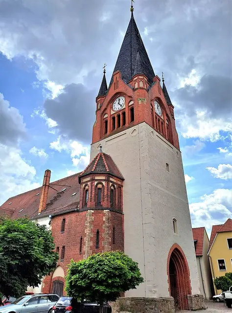 Stadtkirche St. Albani Schkeuditz | Foto: Catatine, CC0, https://commons.wikimedia.org/w/index.php?curid=134814984