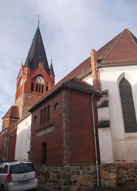 Seitenansicht | Foto: Jwaller, CC BY-SA 4.0, https://commons.wikimedia.org/w/index.php?curid=37793051