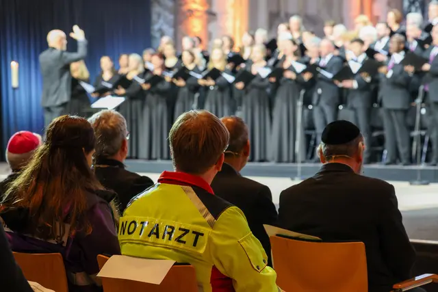 20. Dezember 2025: Zum Jahrestag des Anschlags gab es eine Gedenkveranstaltung in der Magdeburger Johanniskirche  | Foto:  epd-bild/Peter Gercke
